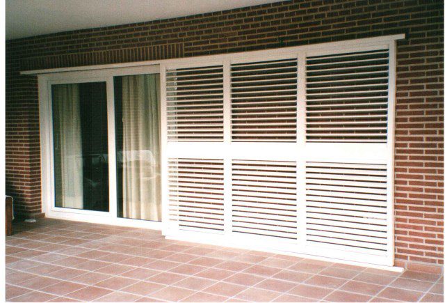 contraventanas exteriores